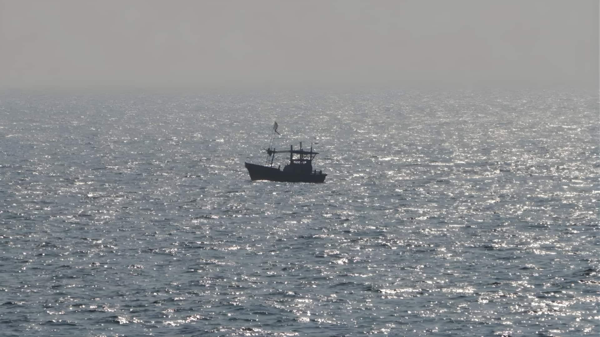 இலங்கை கடற்பரப்பில் மற்றுமொரு ஈரான் கப்பல்: மாலுமிகளைக் காக்க இலங்கை அரசு தீவிரம்