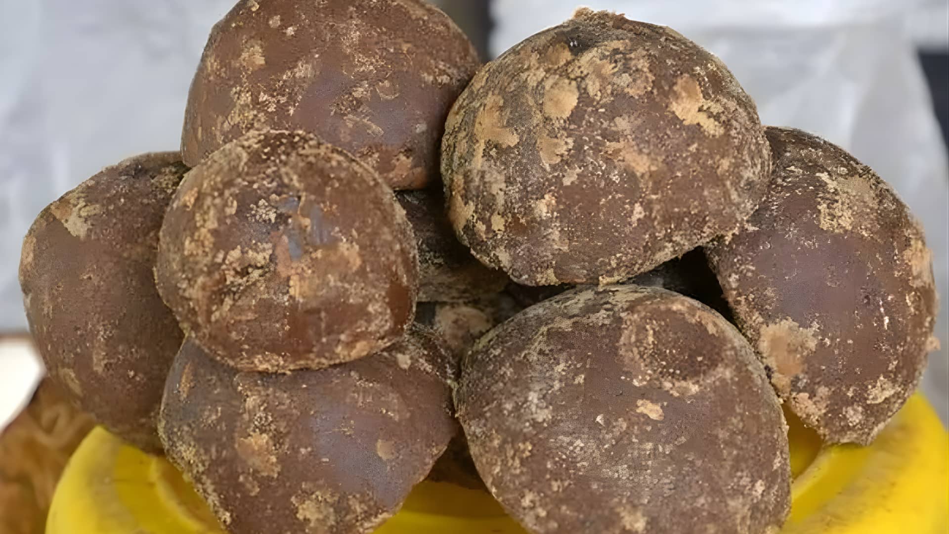 சர்க்கரைக்கு பதில் கருப்பட்டி: இந்த 5 வழிகளில் பயன்படுத்தி பாருங்கள்.. ஆரோக்கியம் அள்ளும்