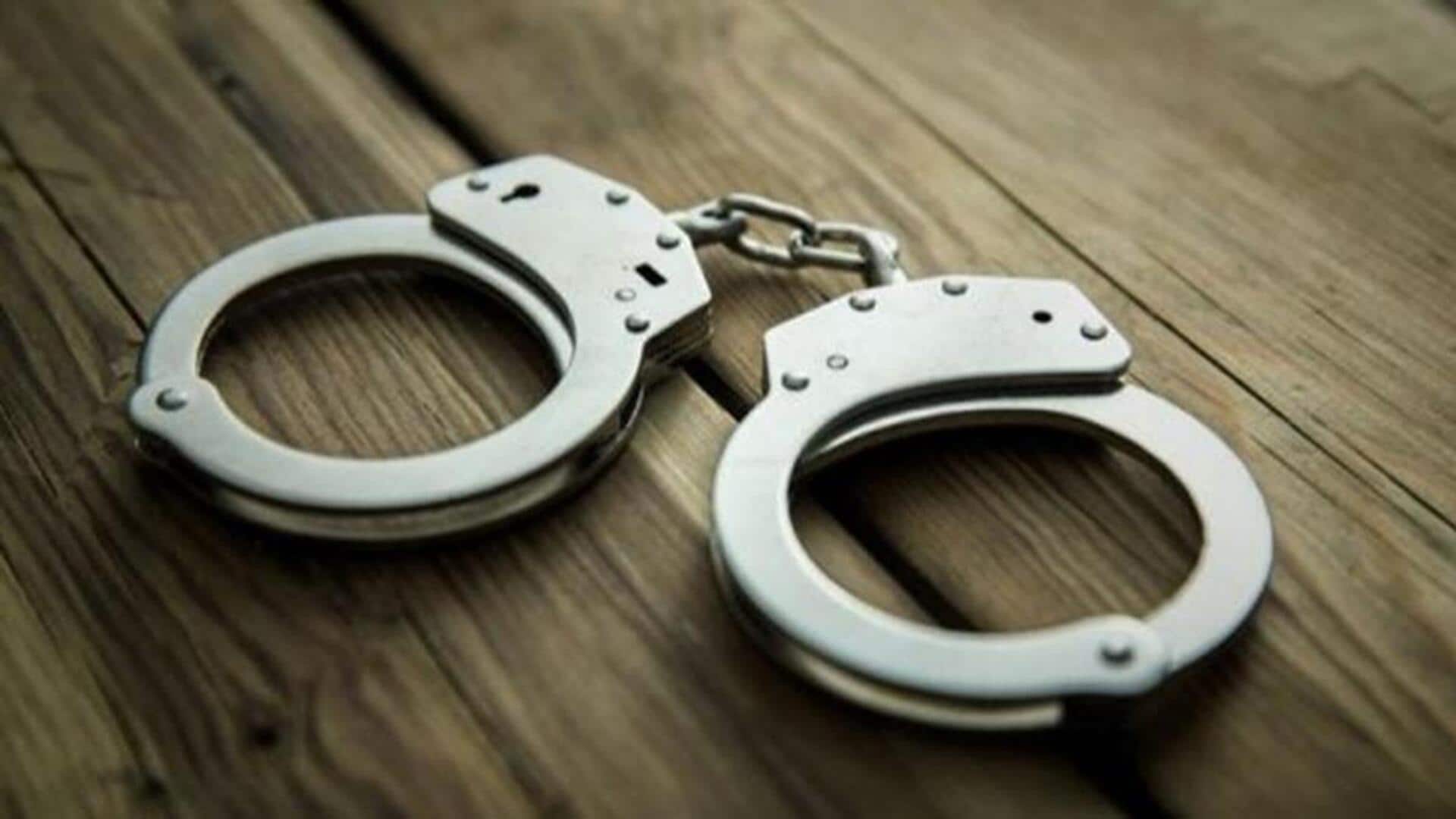 வரதட்சணை கேட்டு மனைவியை துன்புறுத்தி தாக்கிய தலைமைக் காவலர் பூபாலன் மதுரையில் கைது வரதட்சணை கேட்டு மனைவியை துன்புறுத்தி தாக்கிய தலைமைக் காவலர் பூபாலன் மதுரையில் கைது