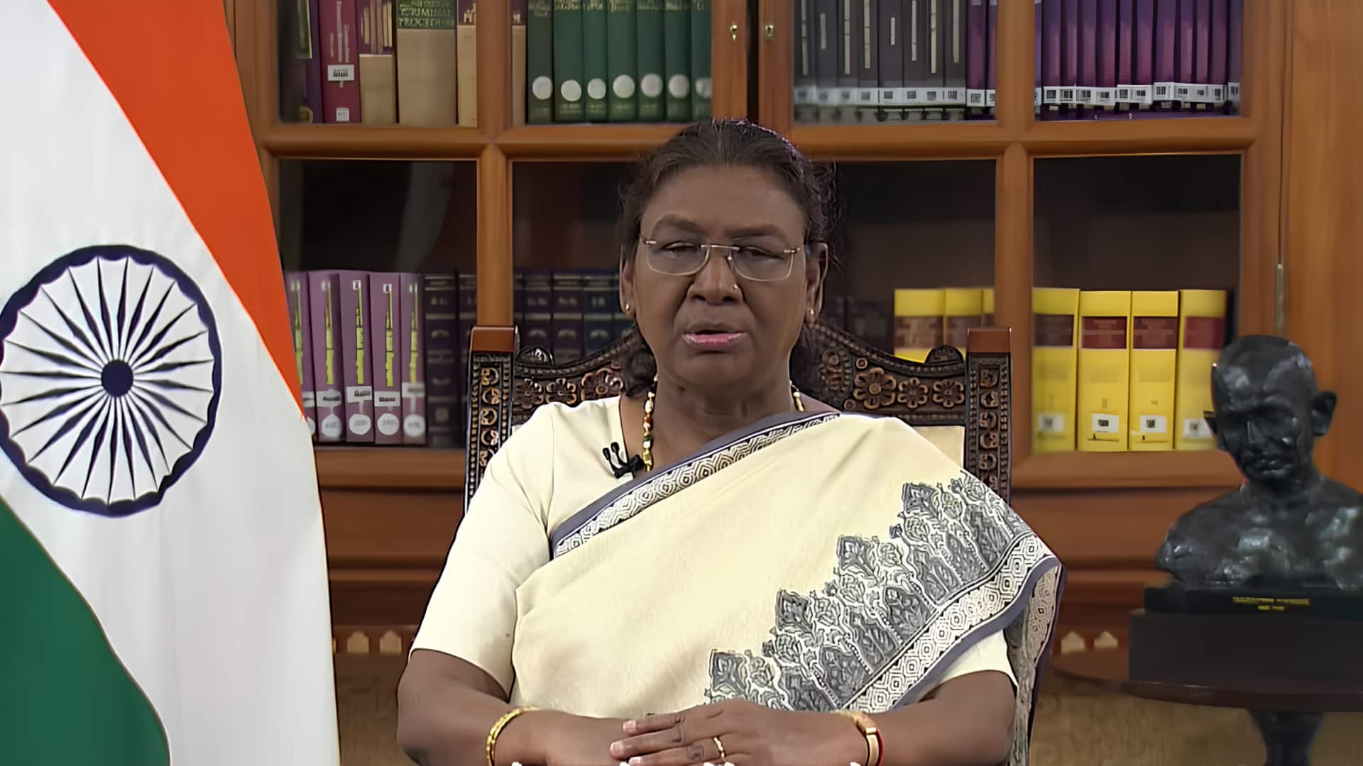 வினாத்தாள் கசிவு செய்தால் 10 ஆண்டு சிறை! புதிய சட்டத் திருத்தத்திற்கு குடியரசுத் தலைவர் திரௌபதி முர்மு ஒப்புதல்