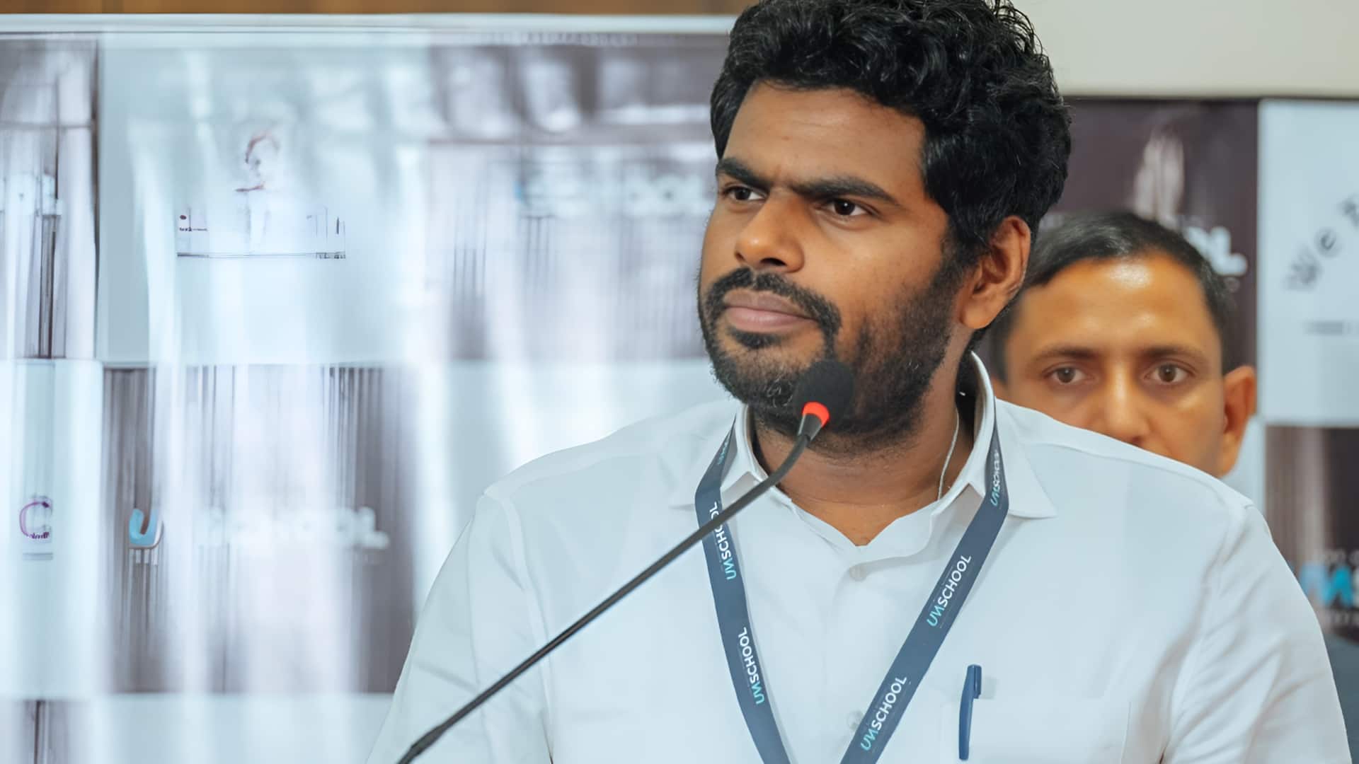 தவெக அரசு மீது அண்ணாமலை விமர்சனம்: சமூக வலைத்தளக் கைது நடவடிக்கைகளுக்குக் கடும் எதிர்ப்பு