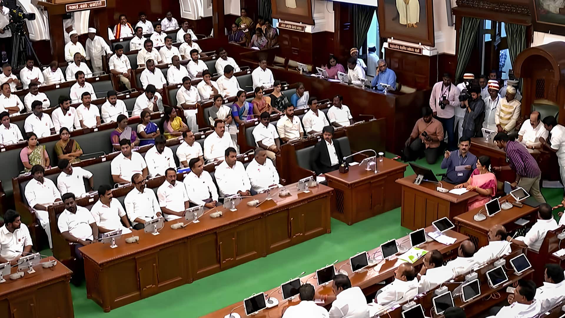 ஒரே ஒரு ராஜ்யசபா எம்பி பதவிக்கான இடைத்தேர்தல் வாக்குப்பதிவு முறை மற்றும் விதிமுறைகள்; போட்டி வேட்பாளர் நிறுத்தப்பட்டால் என்ன நடக்கும்?