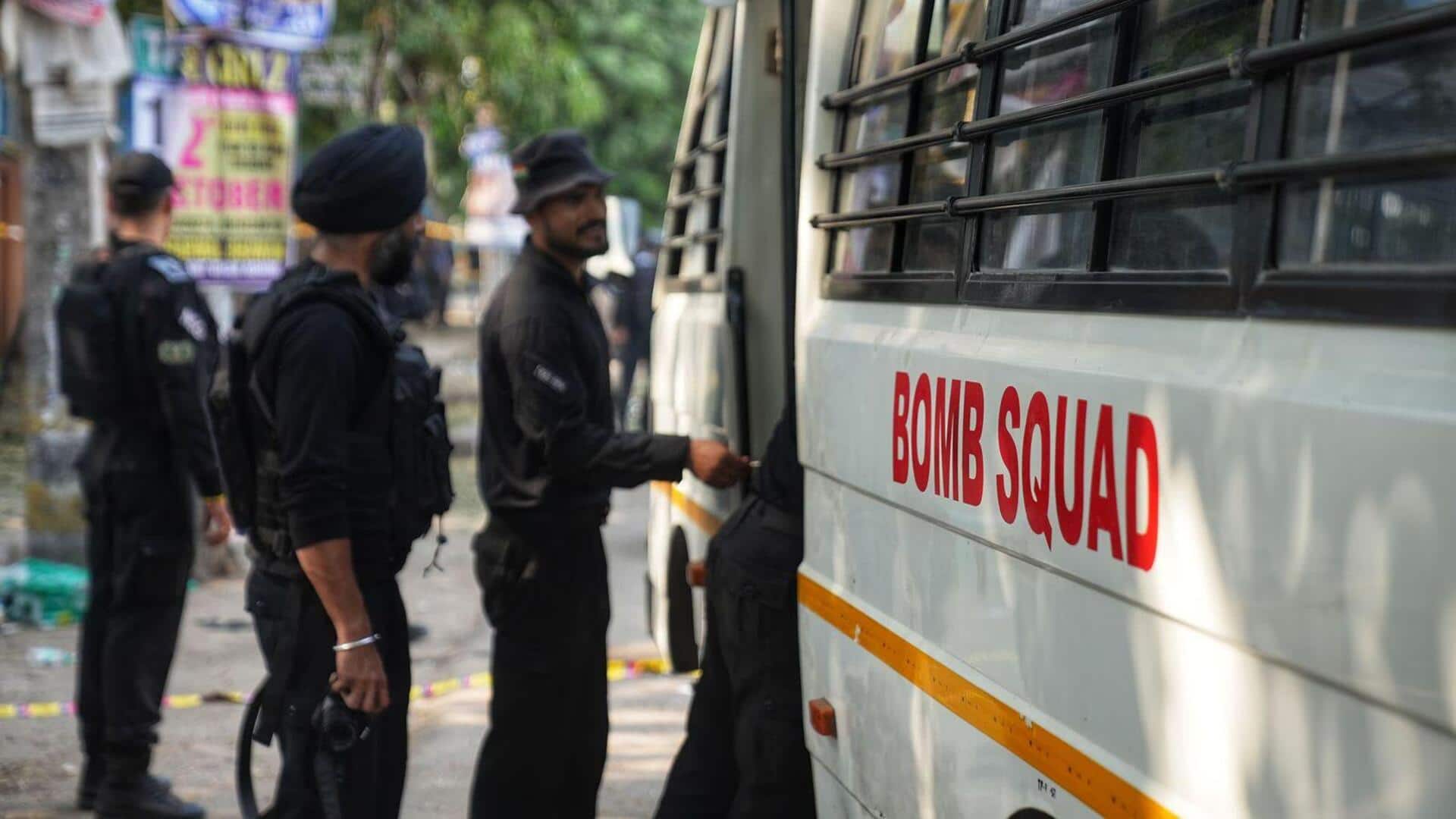 நாடு முழுவதும் 1,100-க்கும் மேற்பட்ட போலி வெடிகுண்டு மிரட்டல்களுக்கு பின்னணியில் இருந்த நபர் கைது