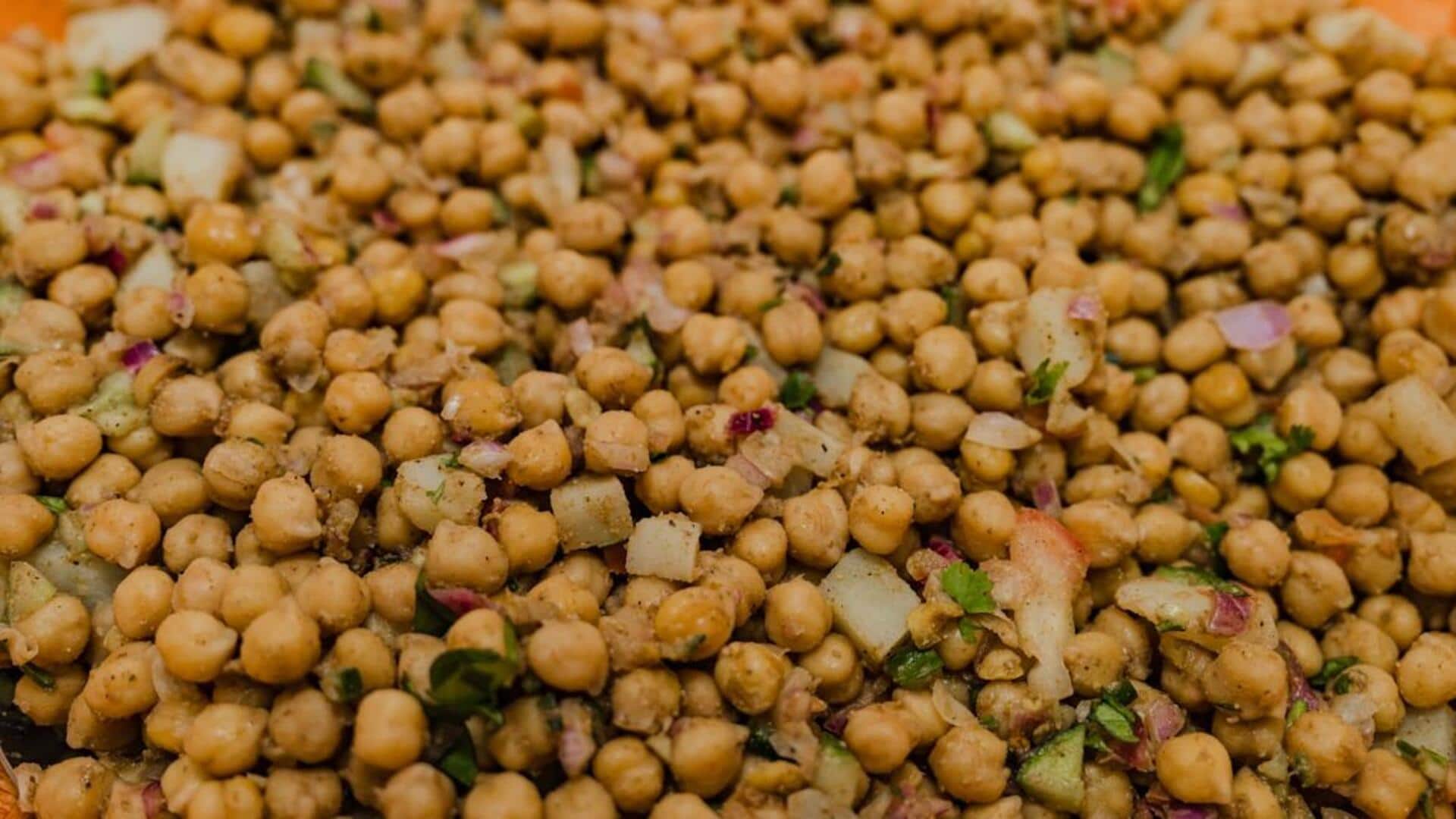 5 நிமிட கொண்டைக்கடலை சலாட் காலை உணவு ராப்: சட்டுனு செய்யலாம், சத்தும் நிறைந்தது!