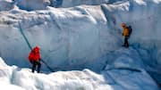 Alaska ice climbing: అలాస్కాలో ఐస్ క్లైంబింగ్.. జీవితంలో ఒక్కసారైనా ప్రయత్నించాల్సిన సాహసం!
