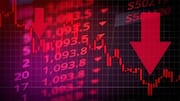 Stock market: ఊగిసలాట మధ్య నష్టాల్లో ముగిసిన మార్కెట్లు.. సెన్సెక్స్ 500 పాయింట్లు పతనం.. 23,700 దిగువకు నిఫ్టీ