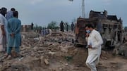 Pakistan Blast: పాకిస్థాన్‌లో భీకర ఆత్మాహుతి దాడి.. 15 మంది పోలీసులు దుర్మరణం