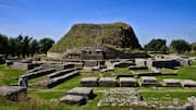UNESCO warns Pak: తక్షశిల మరమ్మతులుపై వివాదం.. పాకిస్థాన్‌కు యునెస్కో షాక్