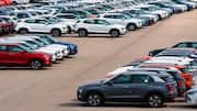 Auto Stocks Crash: ఆటో స్టాక్స్‌లో భారీ పతనం.. ఐషర్, టాటా, బజాజ్ షేర్లు ఎందుకు పడిపోయాయంటే?