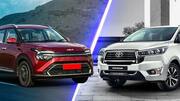 టాప్-ఎండ్ కియా కేరెన్స్ కంటే ఎంట్రీ-లెవల్ టయోటా ఇన్నోవా క్రిస్టా మెరుగ్గా ఉంటుందా