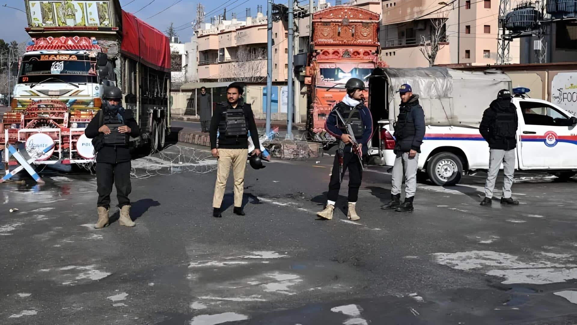 Pakistan: పాక్ సైన్యంపై దాడి.. మహిళా ఆత్మాహుతి బాంబర్ల పనే