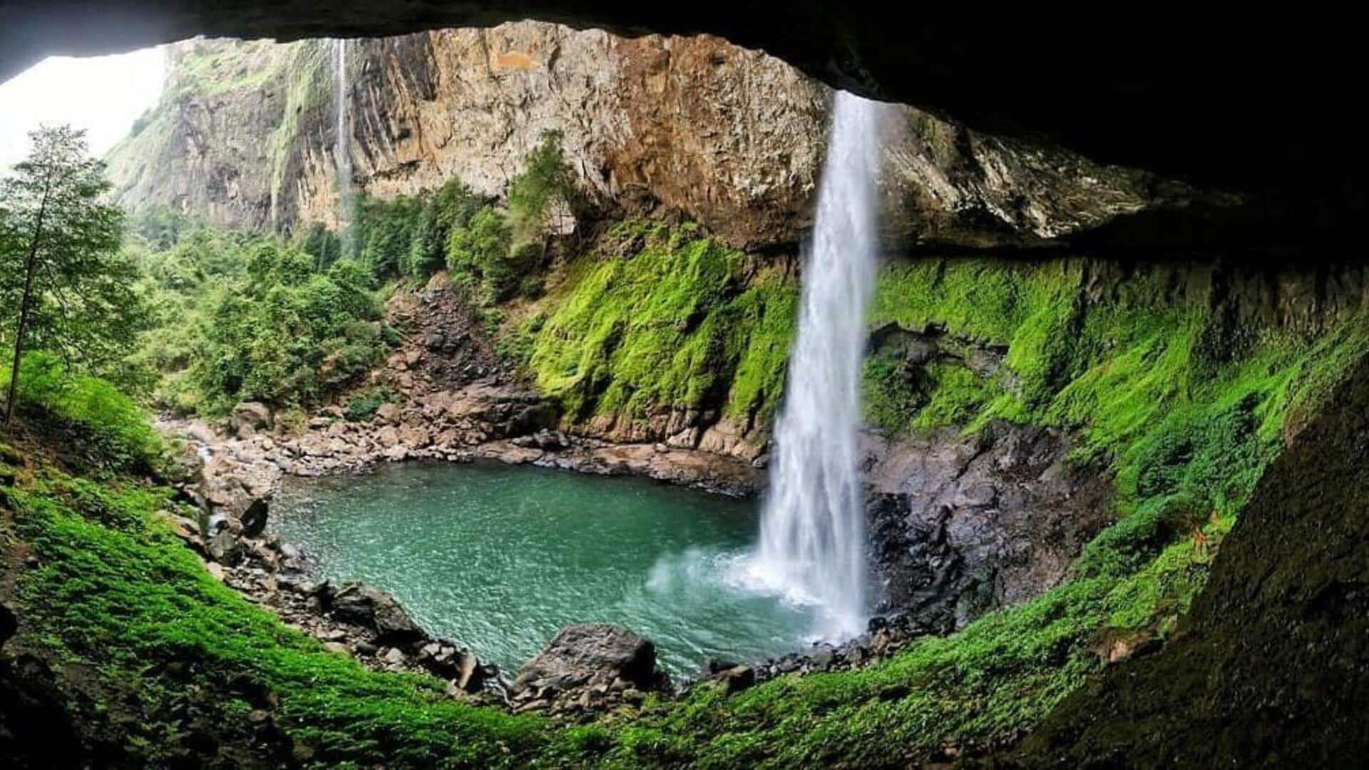 Hidden waterfalls in Africa:ఆఫ్రికాలో దాగి ఉన్న రహస్య జలపాతాలు.. సాహసోపేతమైన హైకింగ్‌తో అద్భుత అనుభూతి!