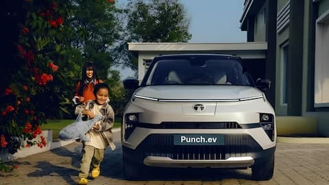 Tata Punch EV : కొత్త టాటా పంచ్ ఈవీ.. బ్యాటరీ రేంజ్, వేరియంట్లు, ధర వివరాలివే!