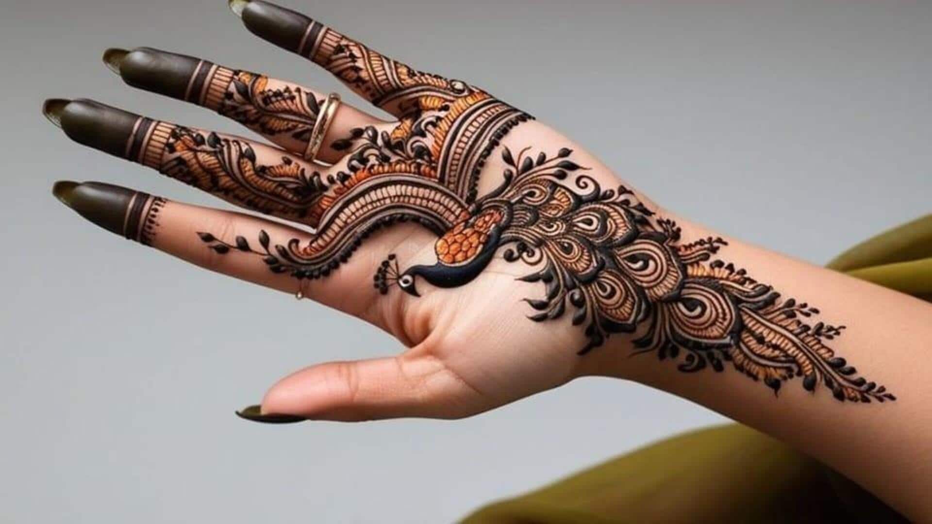 Eid Mehndi: ఈద్ స్పెషల్: లేటెస్ట్ మెహందీ డిజైన్లతో ఫెస్టివ్ లుక్