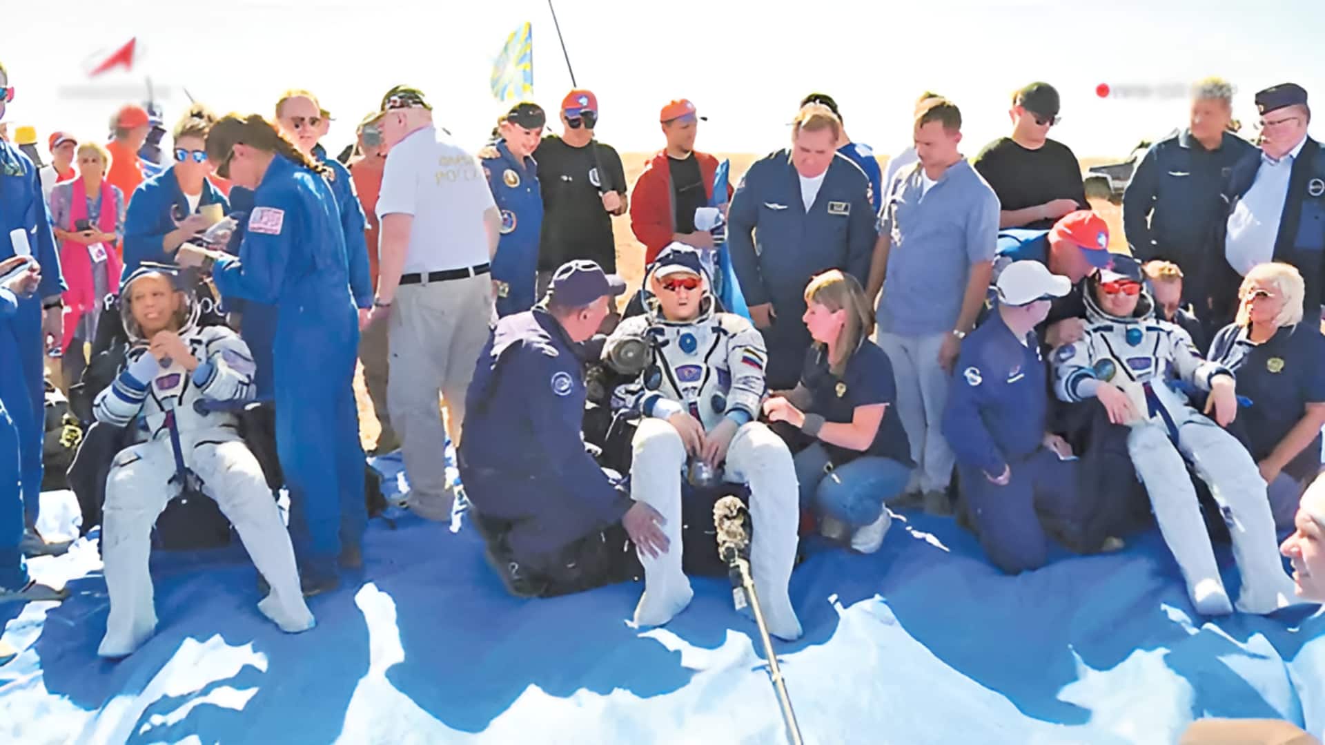 US, Russian Astronauts: 8 నెలల అంతరిక్ష యాత్ర ముగించి భూమికి చేరుకున్న వ్యోమగాములు