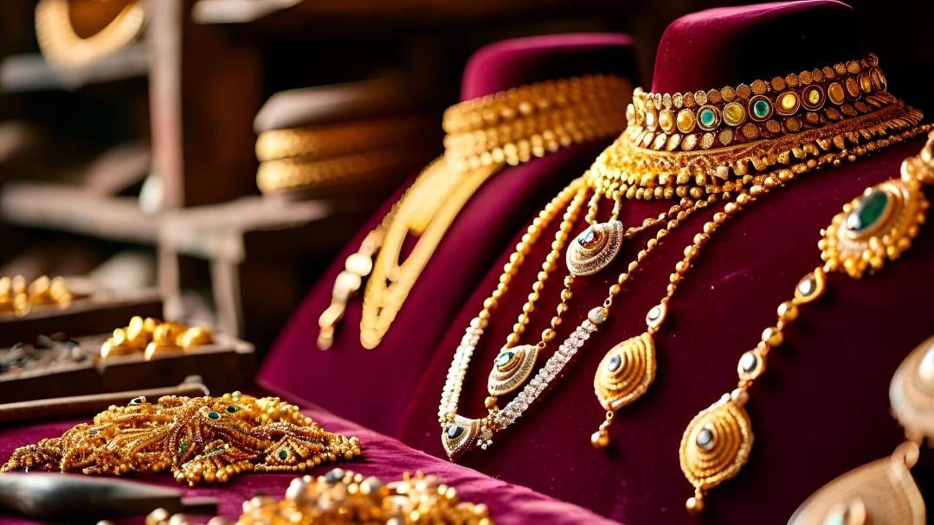 Gold, Silver Rates: కొనసాగుతున్న బంగారం ధరల తగ్గుదల.. ప్రస్తుత రేట్లు ఎలా ఉన్నాయంటే..