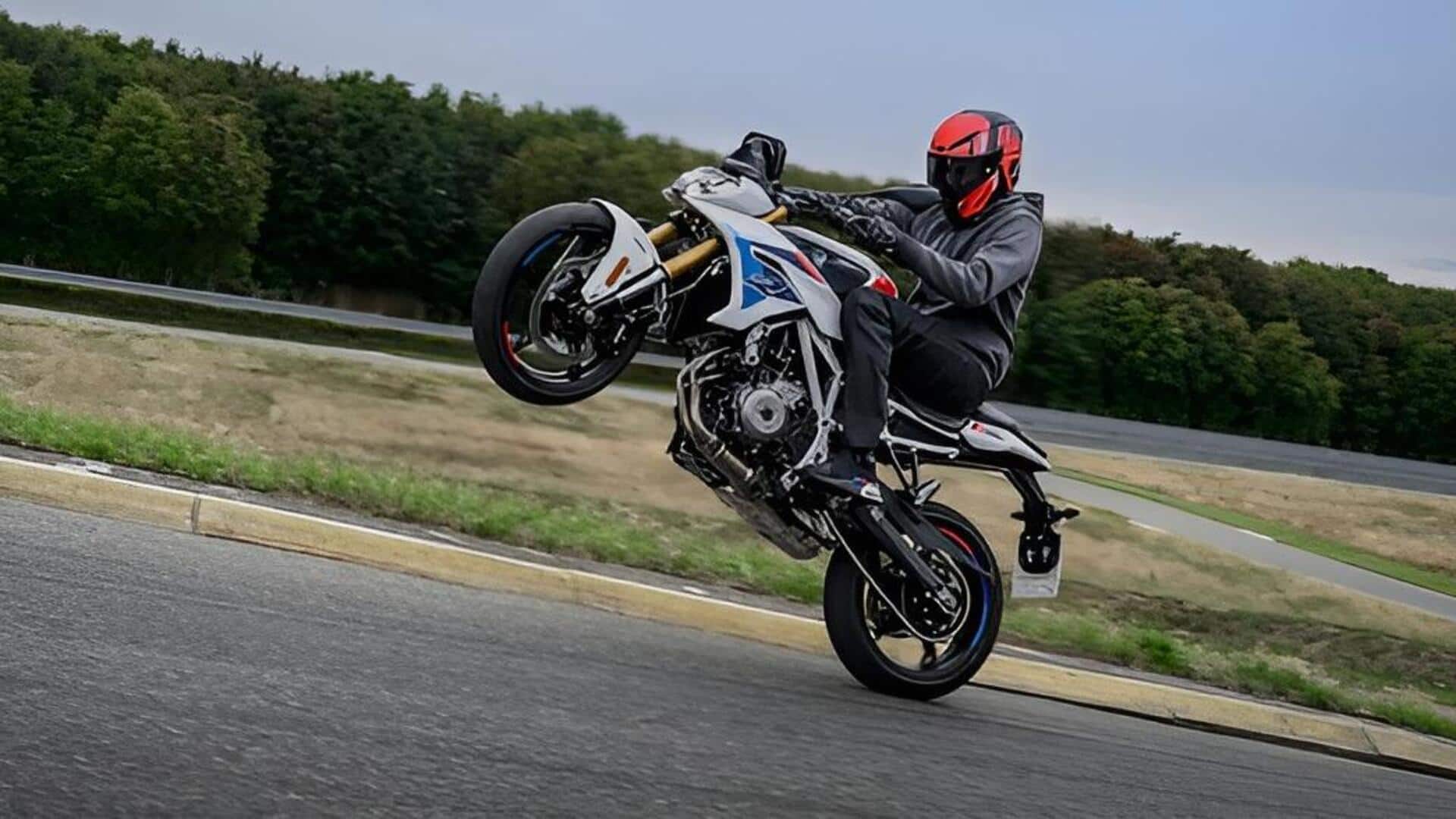 BMW F 450 R :బీఎండబ్ల్యూ ఎఫ్ 450 ఆర్ వచ్చేసింది.. 48 HP పవర్, 4 వేరియంట్లతో అదిరిపోయే బైక్!