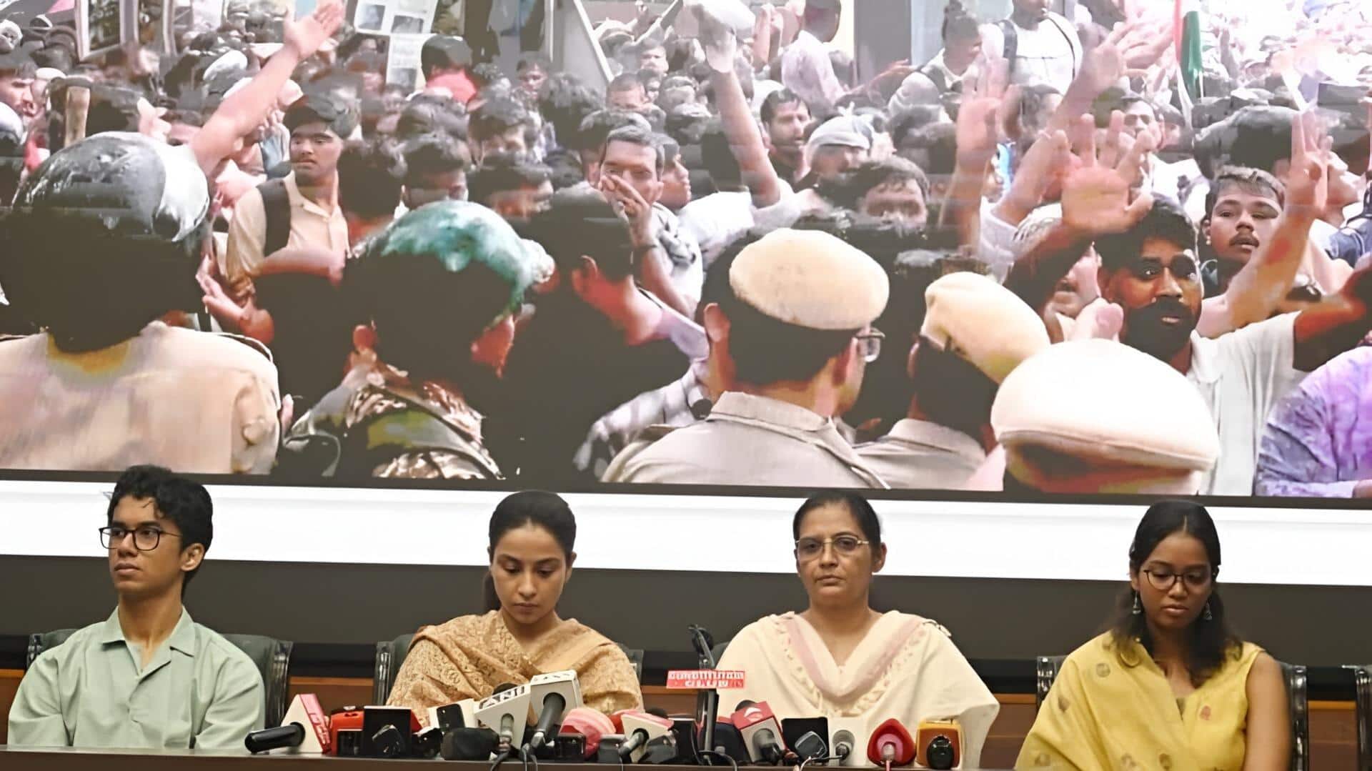 Delhi Police: జంతర్‌మంతర్‌ వద్ద నాన్నపై మూకదాడి.. చావు అంచుల దాకా వెళ్లారు: దిల్లీ పోలీసు కుమార్తె ఆవేదన