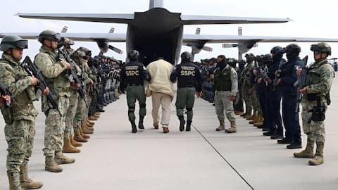 Mexico: డ్రగ్స్ ముఠాలపై మెక్సికో కొరడా.. మరో 37 మందిని అమెరికాకు అప్పగింత