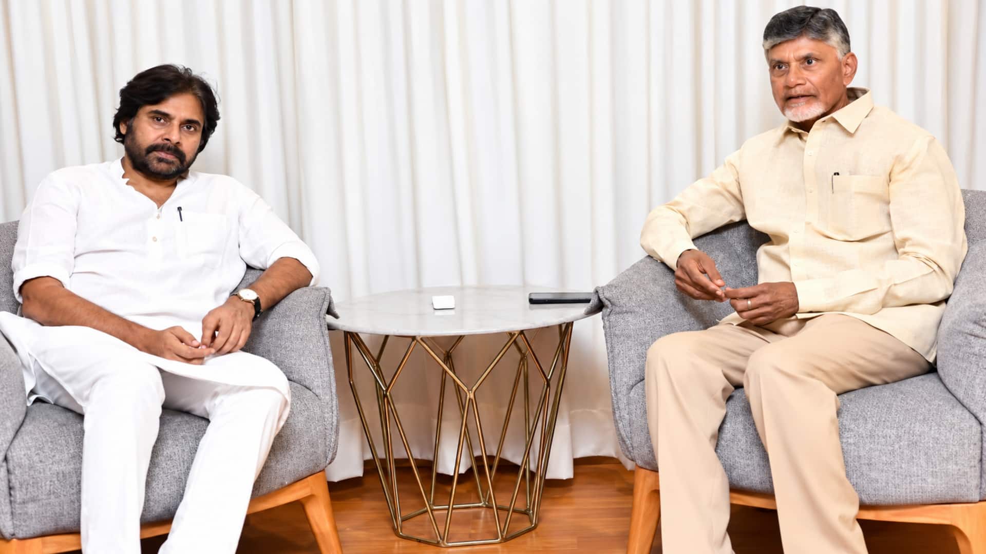 Local Polls: స్థానిక ఎన్నికలపై చంద్రబాబు, పవన్‌ కల్యాణ్‌ కీలక భేటీ.. వ్యూహాలపై చర్చ