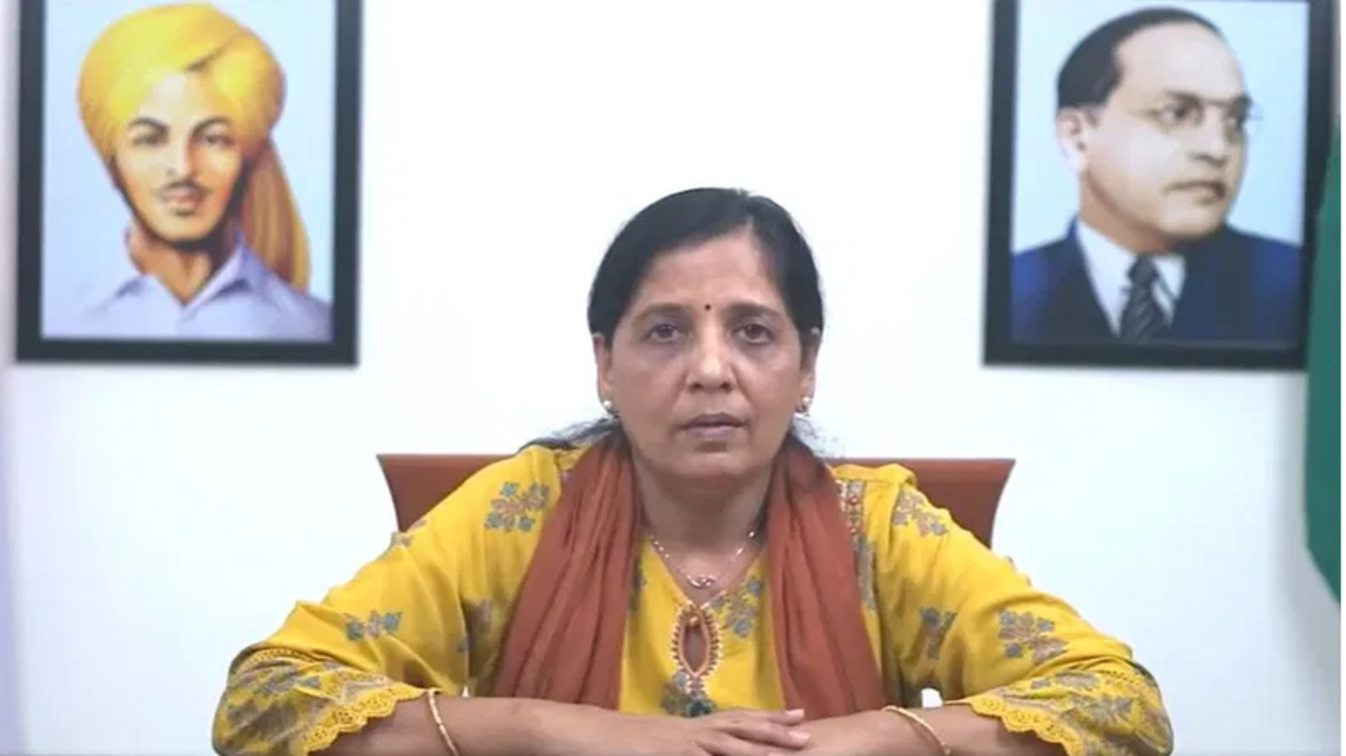 Sunitha Kejriwal: అరవింద్ కేజ్రీవాల్ రాసిన లేఖను చదివి వినిపించిన భార్య సునీత 
