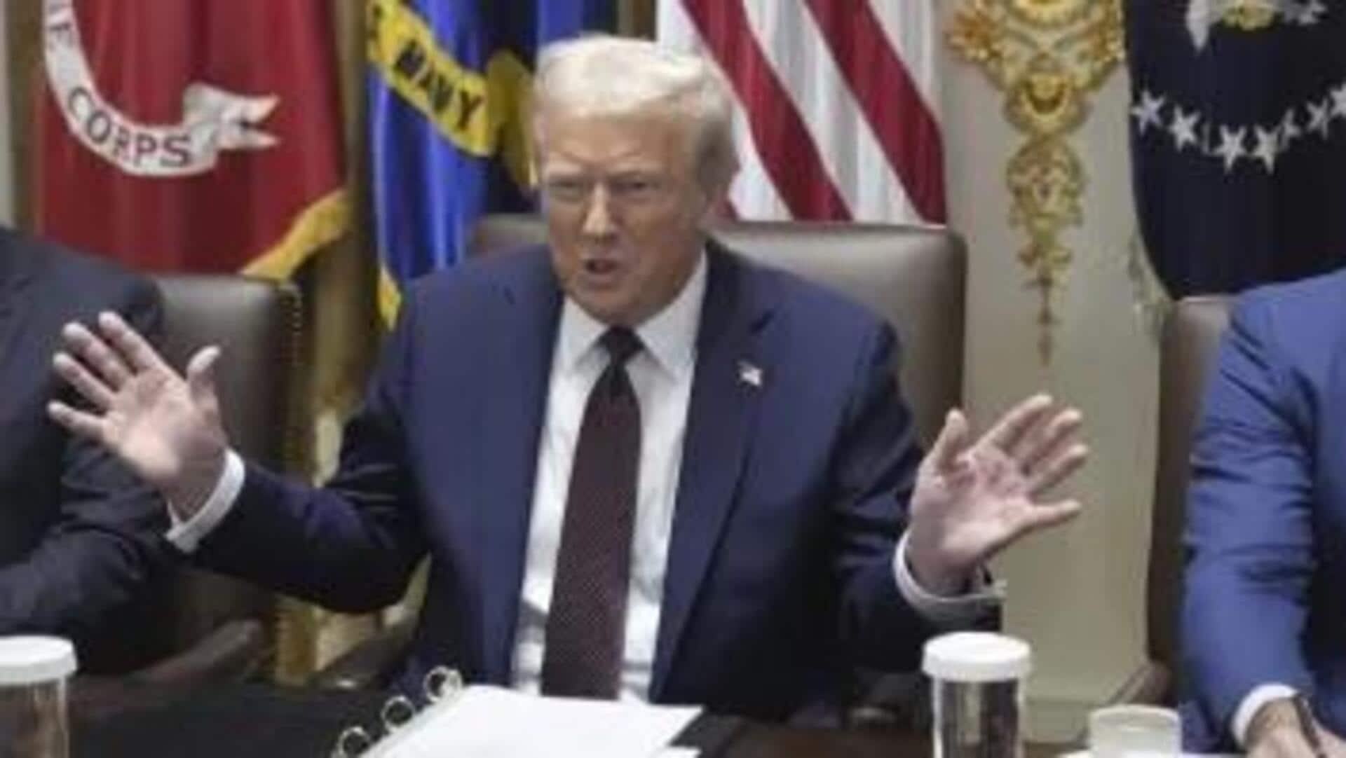 Donald Trump: భారత్పై మరోసారి బురద జల్లిన ట్రంప్.. టారిఫ్ల వేళ కీలక వ్యాఖ్యలు Donald Trump: భారత్పై మరోసారి బురద జల్లిన ట్రంప్.. టారిఫ్ల వేళ కీలక వ్యాఖ్యలు
