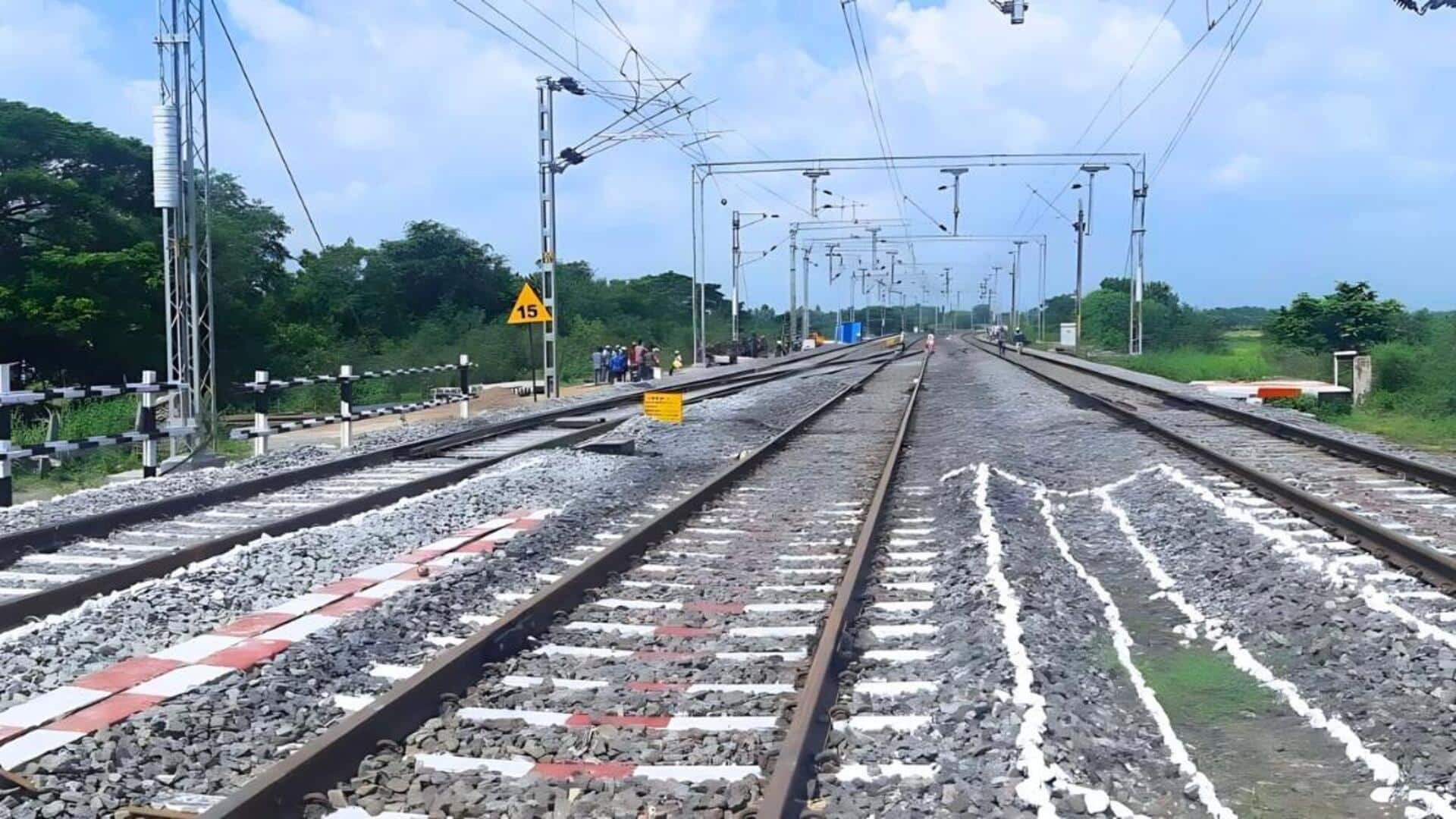 Railway Safety: విజయవాడలో వరద ప్రభావం.. రైల్వే లైన్ల పాత్ర