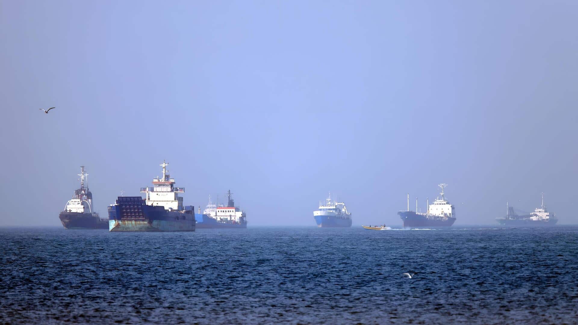 Gulf Maritime Crisis: ఇరాన్-అమెరికా ఉద్రిక్తతలు.. పర్షియన్‌ గల్ఫ్‌లో చిక్కుకొన్న 1,500 నౌకలు