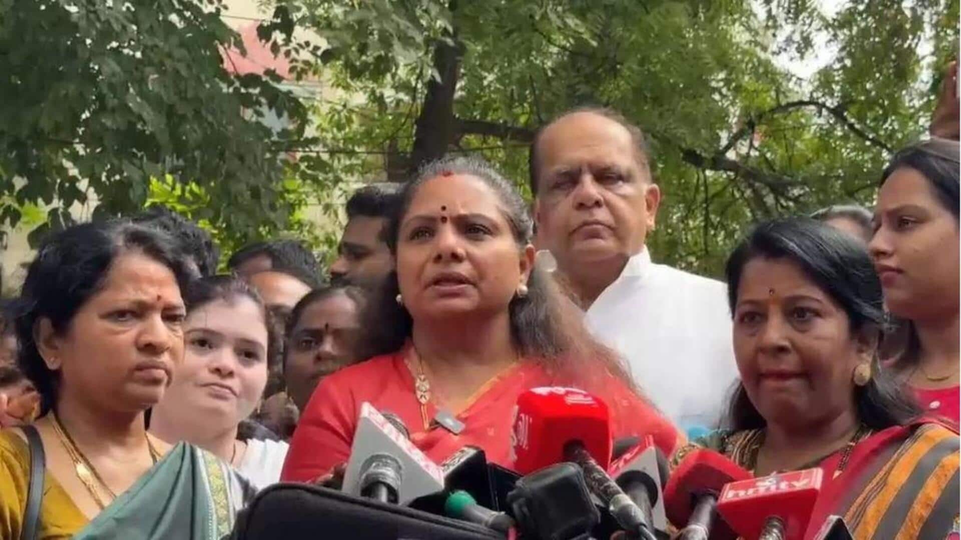 Kavitha: తీన్మార్ మల్లన్నను అరెస్టు చేయాలి.. డీజీపీకి ఫిర్యాదు చేసిన కవిత Kavitha: తీన్మార్ మల్లన్నను అరెస్టు చేయాలి.. డీజీపీకి ఫిర్యాదు చేసిన కవిత