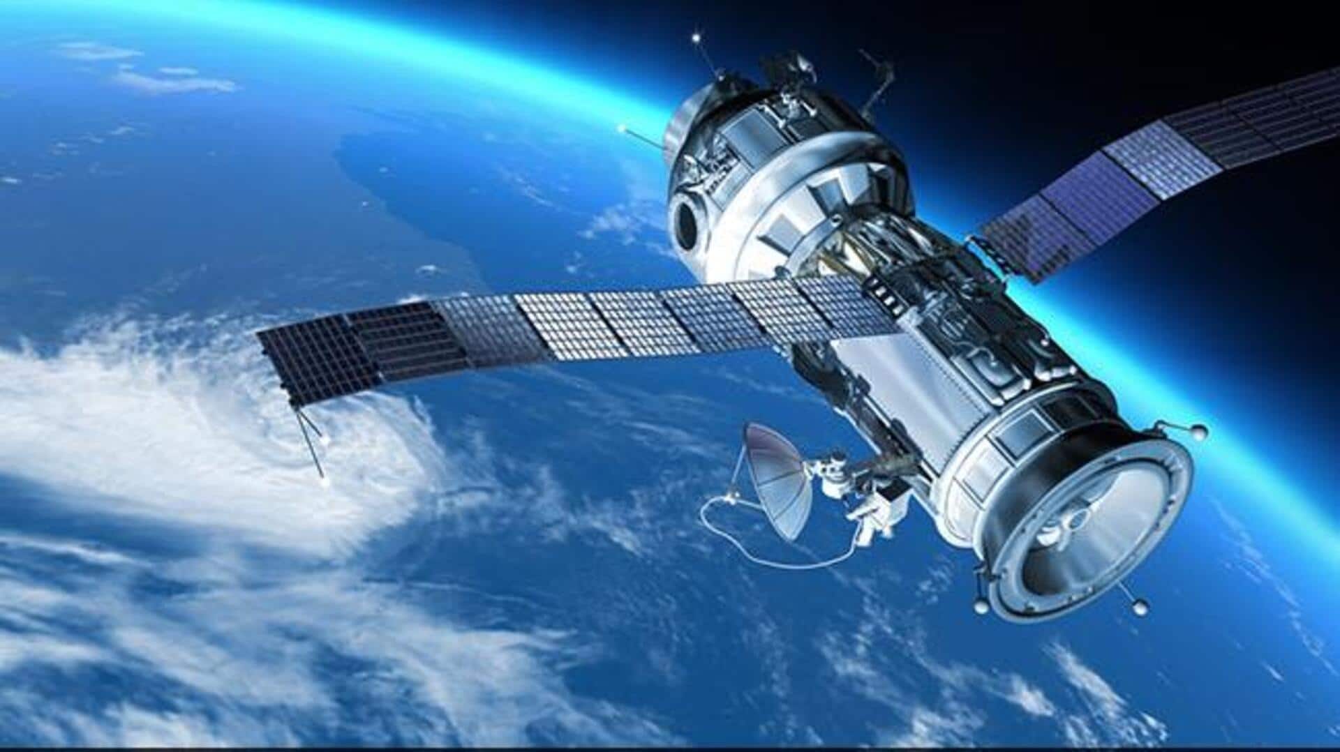 Spy Satellites: సైన్యం కోసం.. రానున్న ఐదేళ్లలో 52 నిఘా ఉపగ్రహాలు: ఇన్-స్పేస్ చీఫ్ పవన్కుమార్ గోయెంకా Spy Satellites: సైన్యం కోసం.. రానున్న ఐదేళ్లలో 52 నిఘా ఉపగ్రహాలు: ఇన్-స్పేస్ చీఫ్ పవన్కుమార్ గోయెంకా