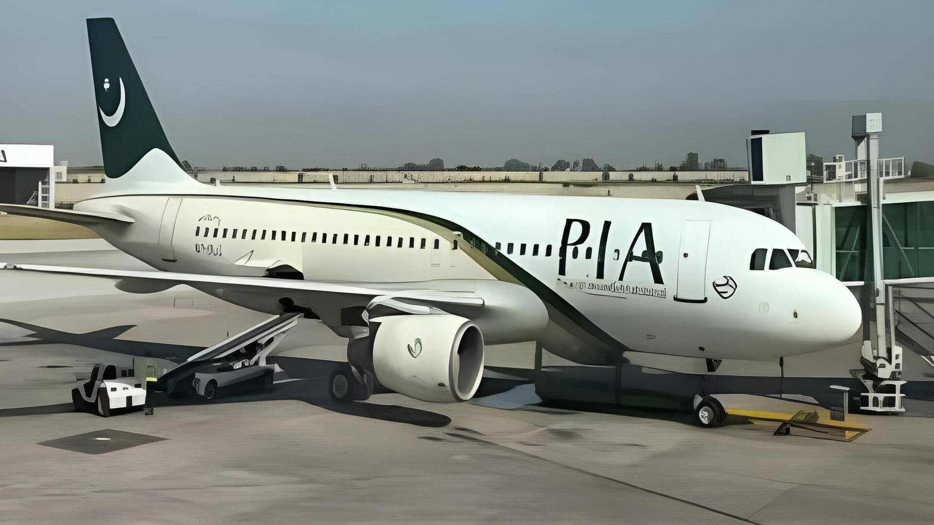 Pakistan International Airlines: ఐఎంఎఫ్ ఒత్తిడితో జాతీయ విమానయాన సంస్థను అమ్మకానికి  పెట్టిన పాకిస్థాన్ !