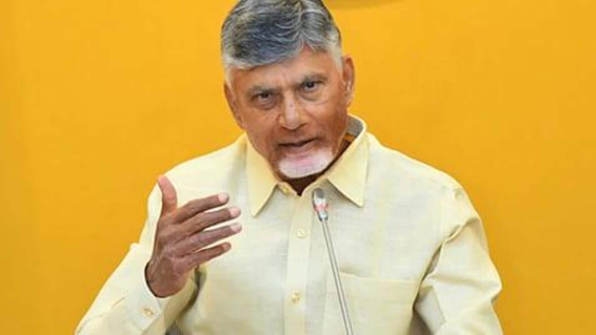 Cm chandrababu: మూడు నెలల్లోగా ఏఐ ఆధారిత పన్నుల వ్యవస్థ.. ఆదాయార్జన శాఖల సమీక్షలో సీఎం చంద్రబాబు ఆదేశాలు Cm chandrababu: మూడు నెలల్లోగా ఏఐ ఆధారిత పన్నుల వ్యవస్థ.. ఆదాయార్జన శాఖల సమీక్షలో సీఎం చంద్రబాబు ఆదేశాలు