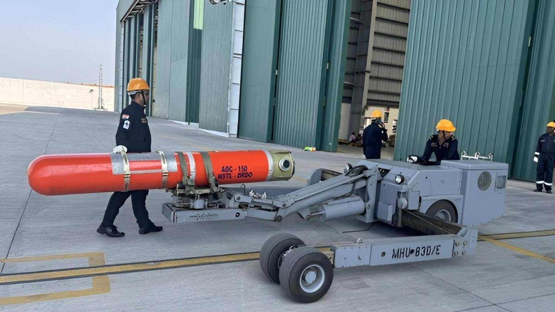 P-8I Aircraft: డిఆర్'డిఓ-భారత నౌకాదళం కీలక పరీక్షలు విజయవంతం.. పీ-8ఐ విమానం నుంచి ఎయిర్ డ్రాపబుల్ కంటైనర్ ట్రయల్స్ సక్సెస్