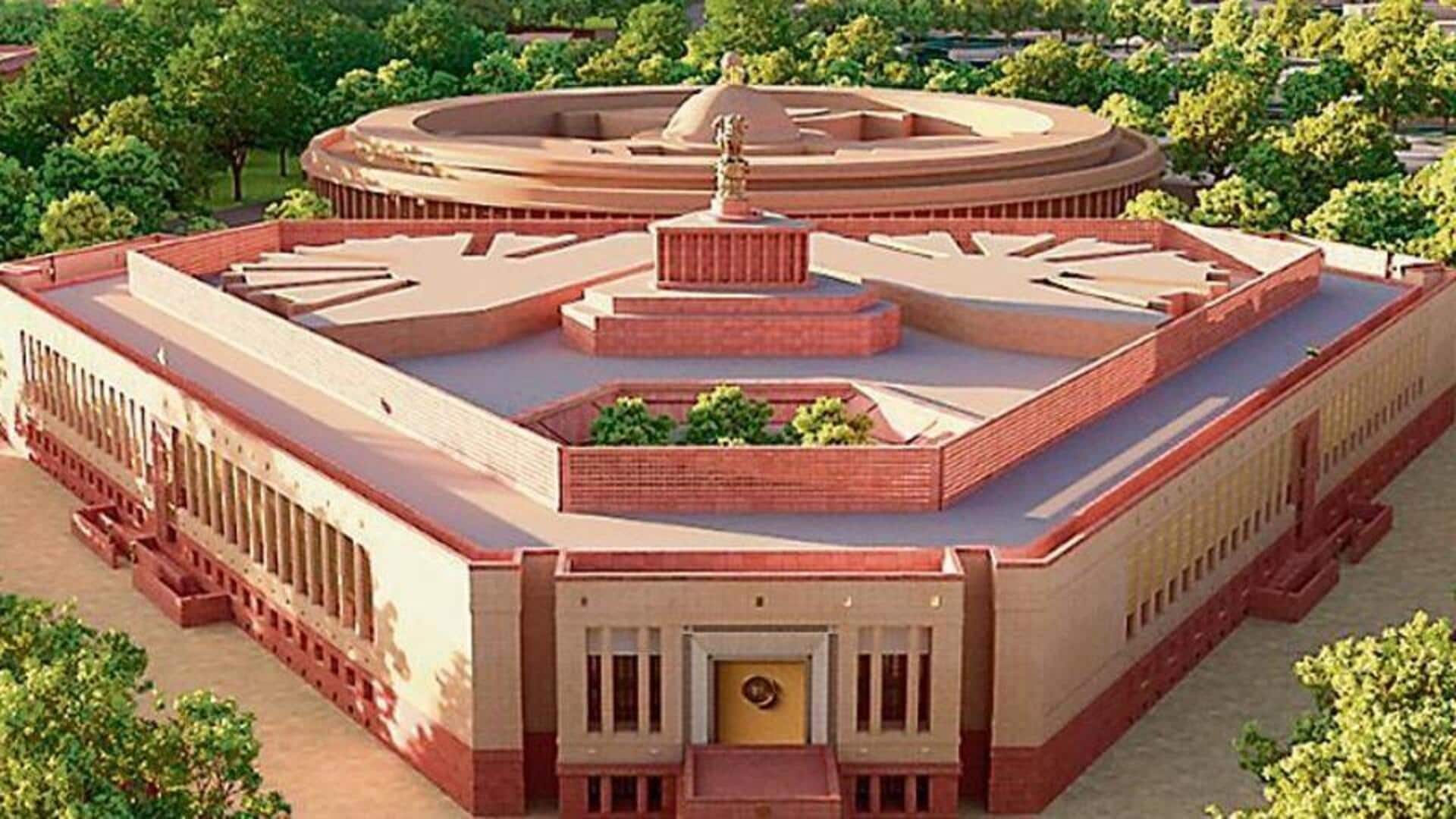 Security Breach At Parliament: పార్లమెంటు గోడ దూకి పార్లమెంట్ భవనంలోకి వెళ్లిన చొరబాటుదారుడు