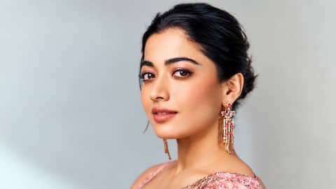 Rashmika Mandanna: అభిమానుల ప్రేమకు రష్మిక మందన్న బహుమతి.. 400 కుటుంబాలకు మూడు నెలల సాయం