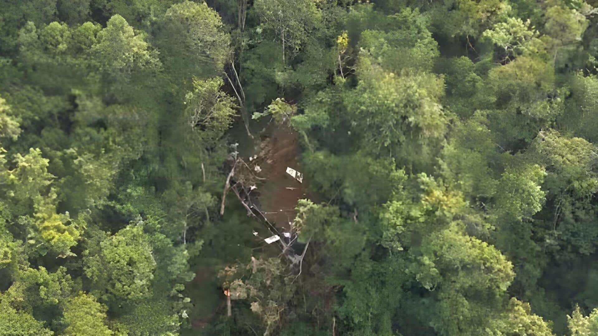 Indonesia : ఇండోనేసియాలో కుప్పకూలిన హెలికాప్టర్‌.. 8 మంది మృతి