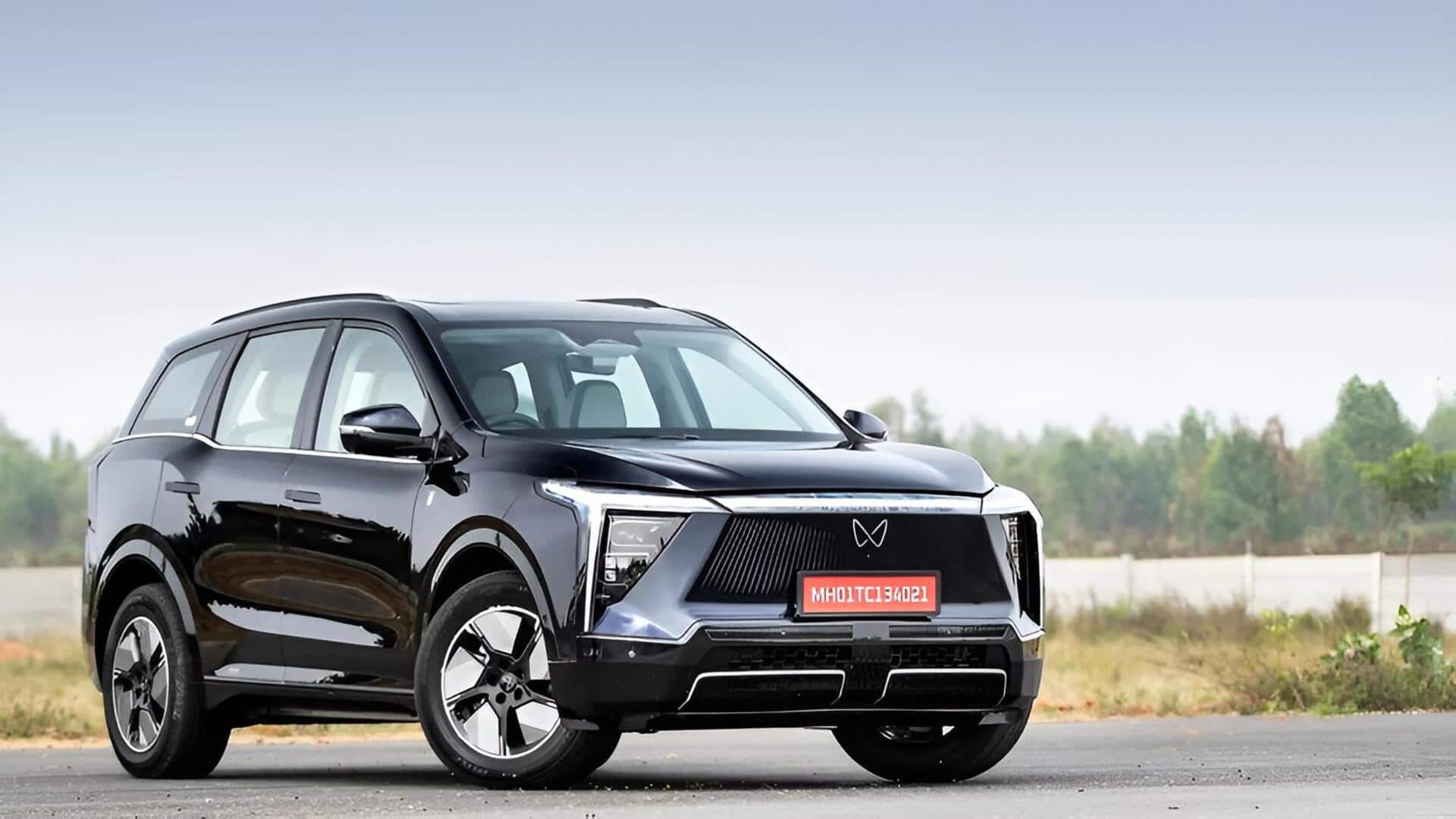 Mahindra XEV 9S: 20 లక్షల లోపు ధర.. 679 కి.మీ రేంజ్‌.. బాలీవుడ్‌ స్టార్ల మనసు దోచిన ఈవీ!