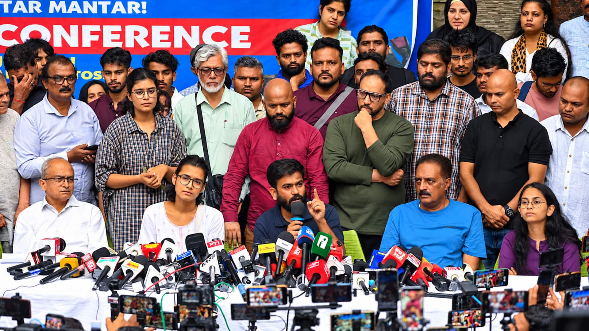 CP Central Park shut: దీప్కే నిరసనకు కోర్టు గ్రీన్‌సిగ్నల్.. సెంట్రల్ పార్క్ మూసివేస్తూ ఎన్‌డీఎంసీ ప్రకటన
