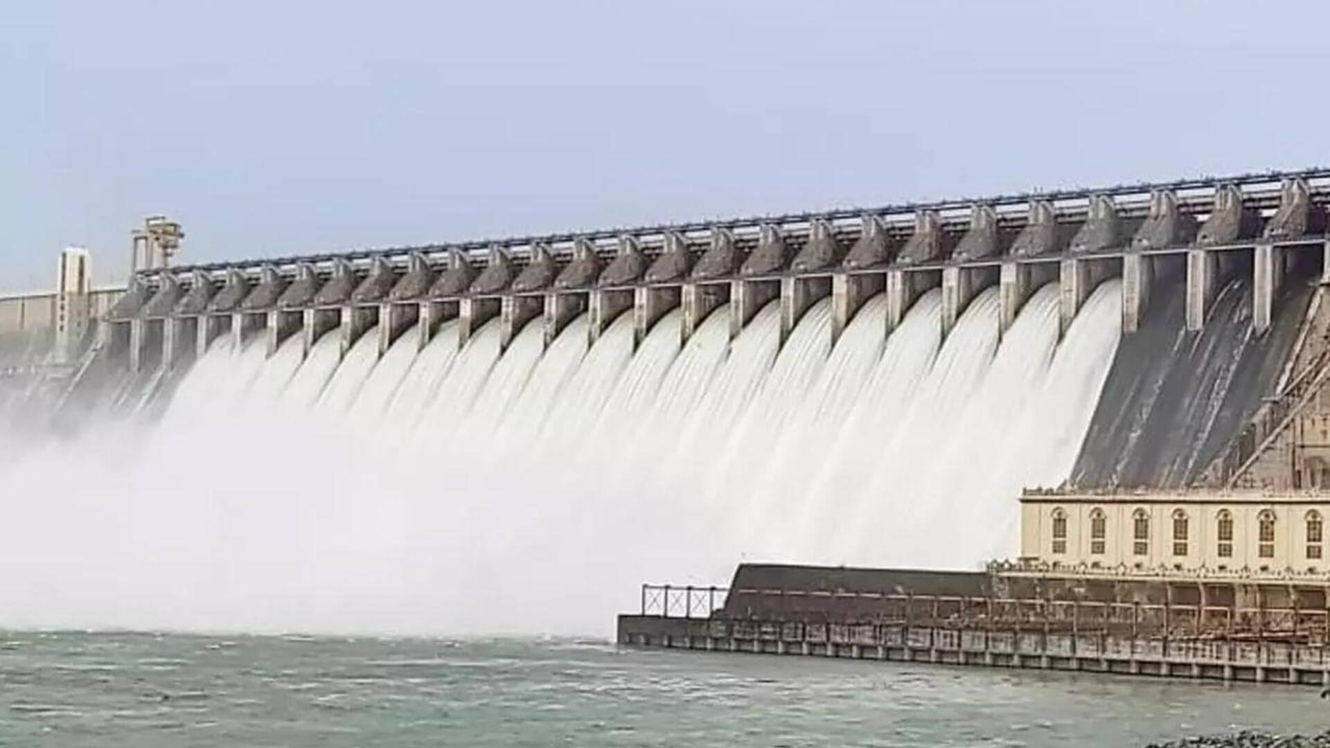 Telangana: సాగర్ ప్రాజెక్టు నిర్వహణను తాత్కాలికంగా నీటిపారుదల శాఖకే అప్పగింత Telangana: సాగర్ ప్రాజెక్టు నిర్వహణను తాత్కాలికంగా నీటిపారుదల శాఖకే అప్పగింత