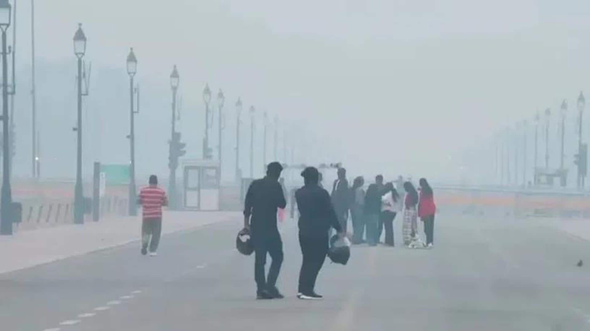 Delhi Pollution: దీపావళి వేళ దేశ రాజధాని ఢిల్లీలో మరింత దిగజారిన వాయునాణ్యత.. అమల్లోకి ఆంక్షలు Delhi Pollution: దీపావళి వేళ దేశ రాజధాని ఢిల్లీలో మరింత దిగజారిన వాయునాణ్యత.. అమల్లోకి ఆంక్షలు