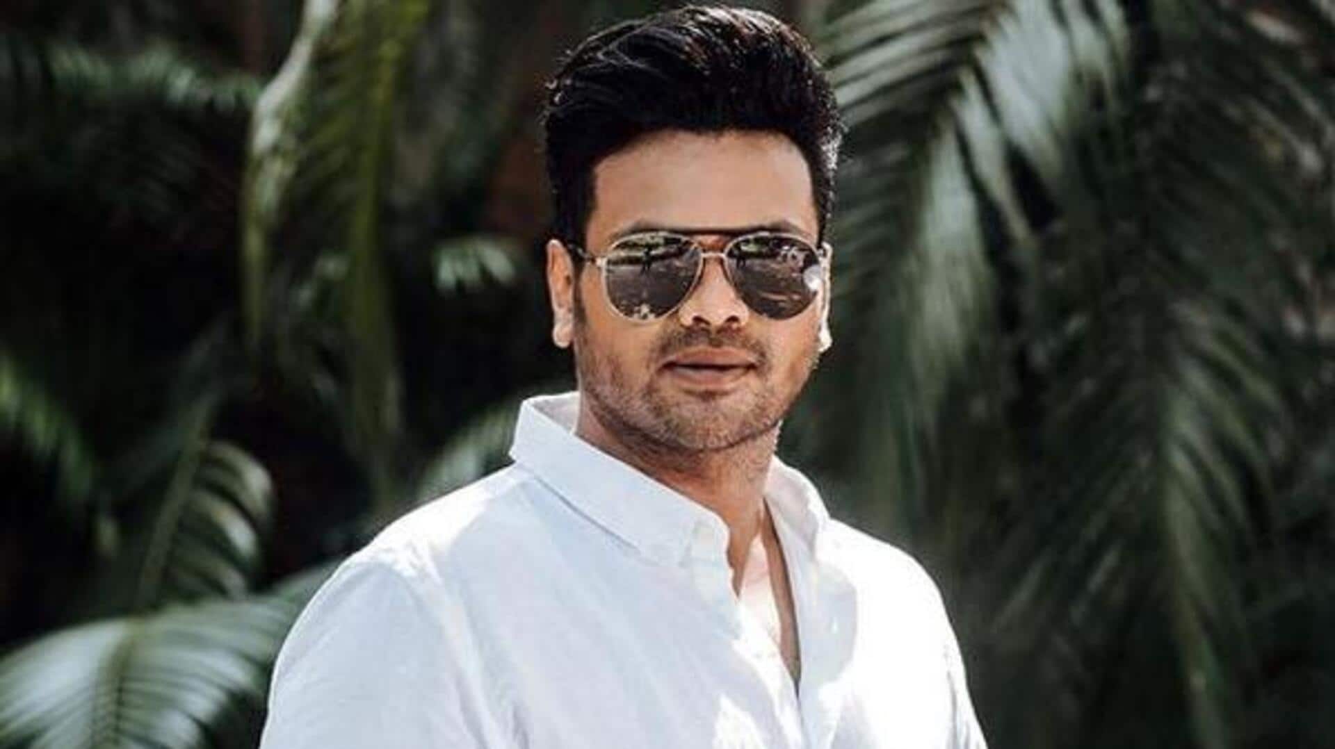 Kannappa Movie: మంచు విష్ణు పేరు చెప్పకుండా.. 'కన్నప్ప' టీమ్కు ఆల్ ది బెస్ట్ చెప్పిన మంచు మనోజ్ Kannappa Movie: మంచు విష్ణు పేరు చెప్పకుండా.. 'కన్నప్ప' టీమ్కు ఆల్ ది బెస్ట్ చెప్పిన మంచు మనోజ్