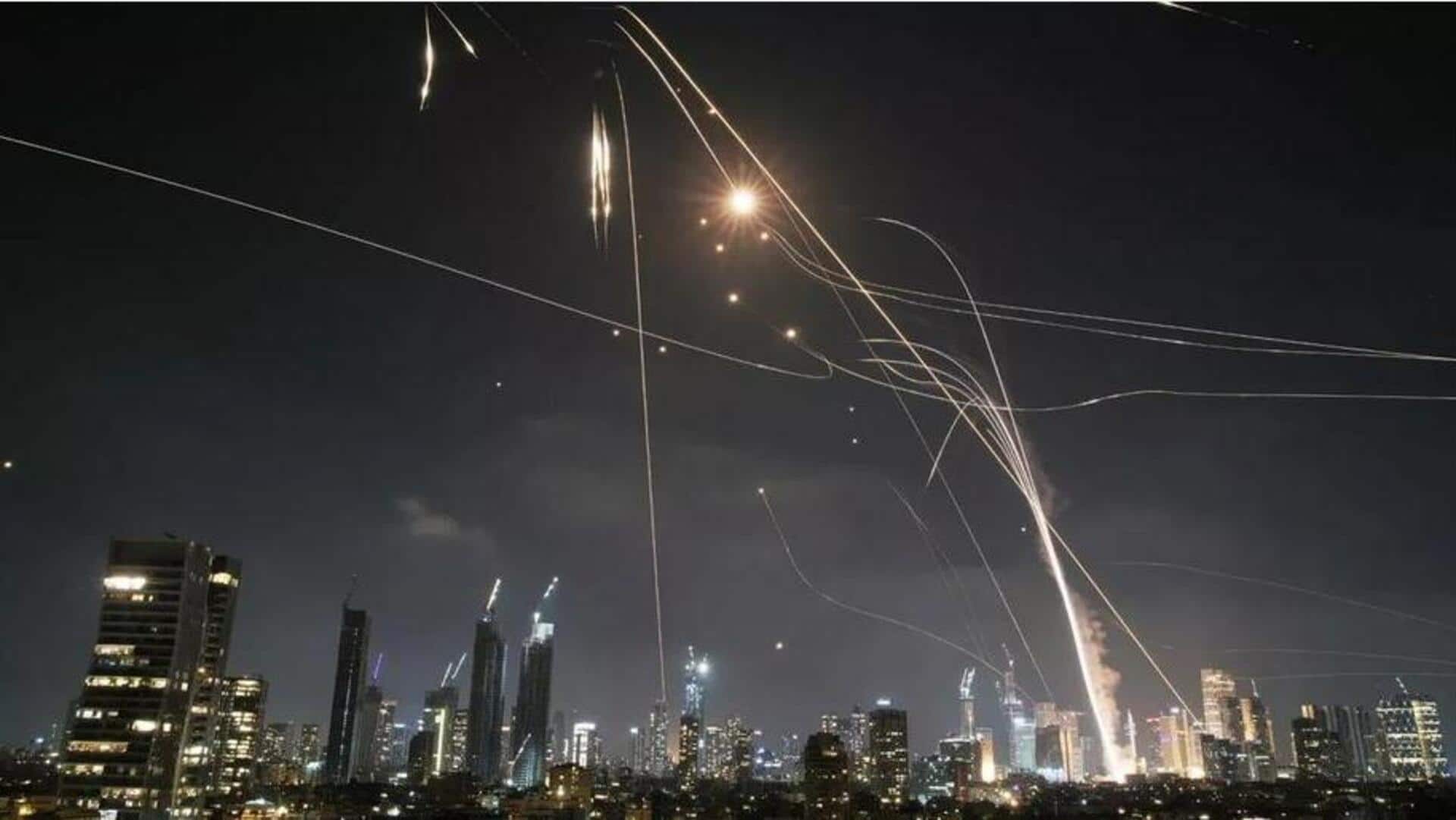 Iran-Israel War: టెహ్రాన్ మీదకు 20 యుద్ధ విమానాలు.. ఇజ్రాయెల్ ఘోర వైమానిక దాడి Iran-Israel War: టెహ్రాన్ మీదకు 20 యుద్ధ విమానాలు.. ఇజ్రాయెల్ ఘోర వైమానిక దాడి
