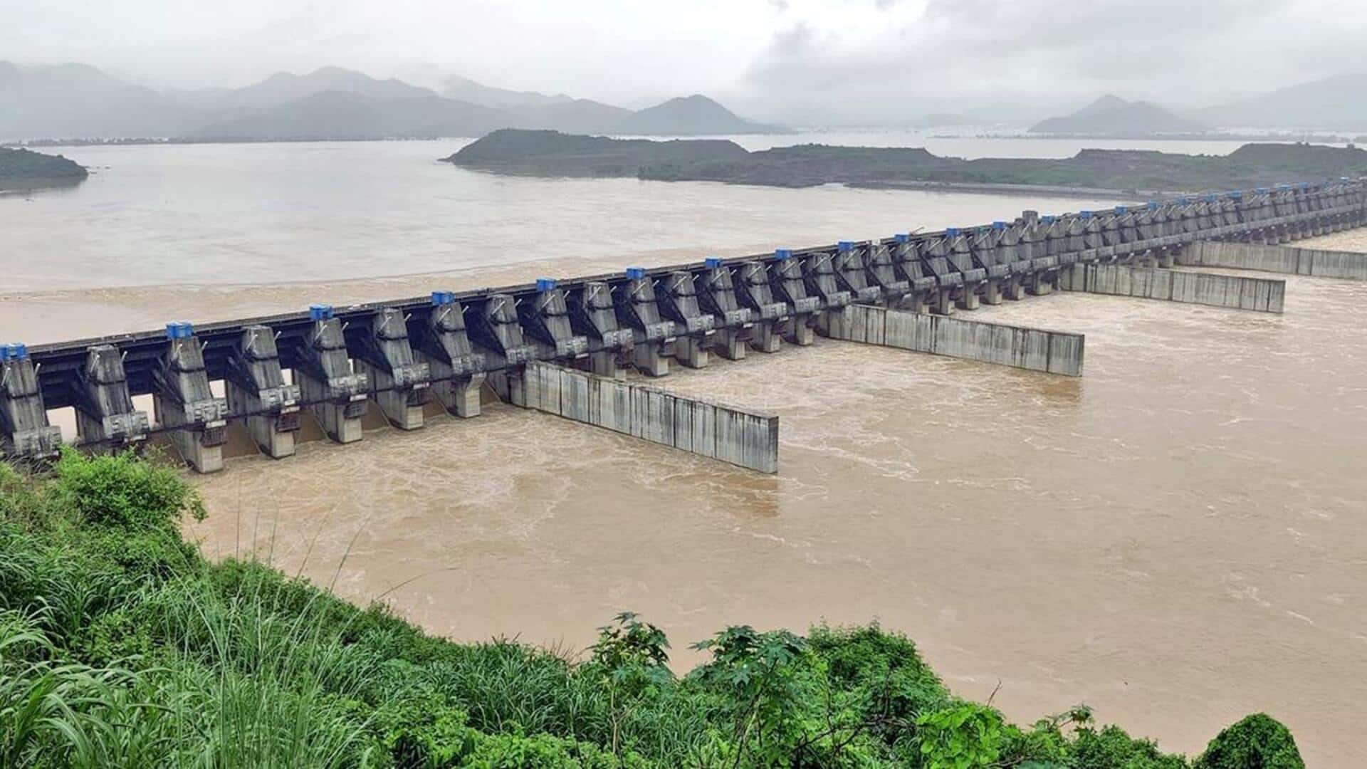 Polavaram: పోలవరం ప్రాజెక్టులో మీనియేచర్ డ్యాం నిర్మాణానికి సన్నాహాలు.. గట్టితనం అంచనాకు ఉపయుక్తం Polavaram: పోలవరం ప్రాజెక్టులో మీనియేచర్ డ్యాం నిర్మాణానికి సన్నాహాలు.. గట్టితనం అంచనాకు ఉపయుక్తం