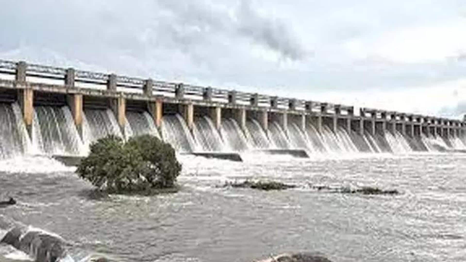 Tungabadhra: పరవళ్లు తొక్కుతున్న తుంగభద్ర.. డ్యామ్ 20 గేట్లు ఎత్తివేత Tungabadhra: పరవళ్లు తొక్కుతున్న తుంగభద్ర.. డ్యామ్ 20 గేట్లు ఎత్తివేత
