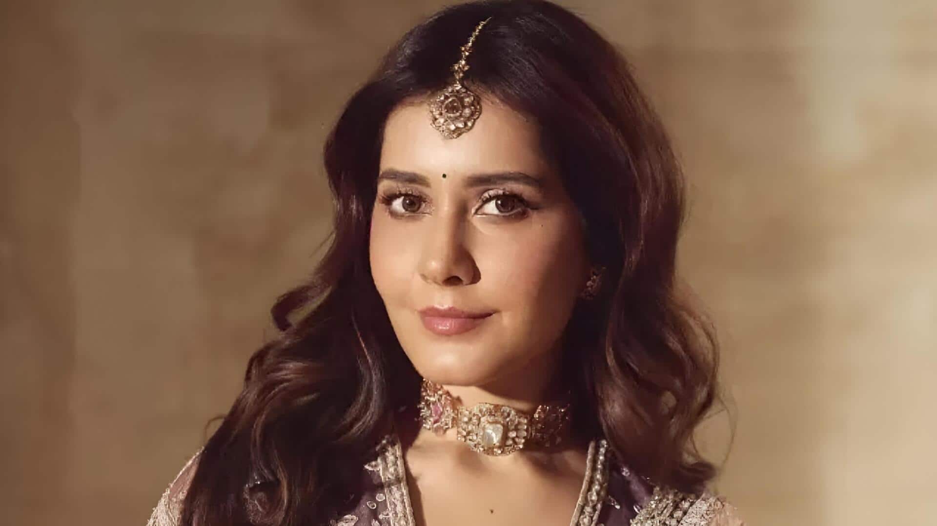 Raashii Khanna: ఒక్కో భాష.. ఒక్కో యాస.. ఎప్పటికీ నేర్చుకుంటూనే ఉంటా: రాశీఖన్నా