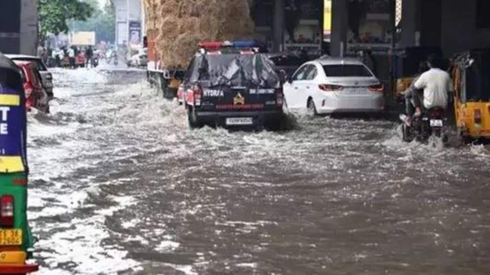 Heavy rains: తెలంగాణను ముంచెత్తుతున్న వానలు.. హైదరాబాద్తో పాటు ఆరు జిల్లాల్లో రెడ్ అలర్ట్! Heavy rains: తెలంగాణను ముంచెత్తుతున్న వానలు.. హైదరాబాద్తో పాటు ఆరు జిల్లాల్లో రెడ్ అలర్ట్!