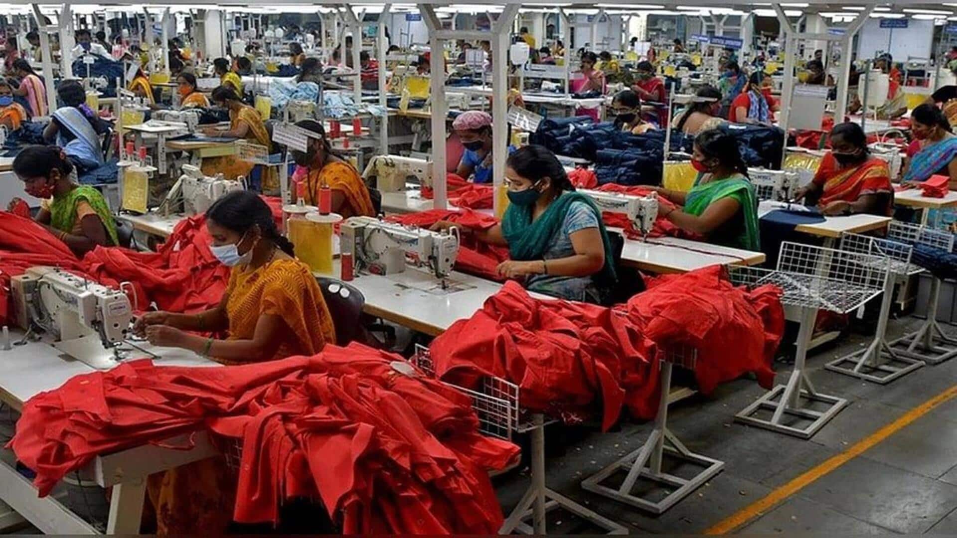India on Tariffs: ట్రంప్ టారిఫ్ల వేళ.. వస్త్ర ఎగుమతులను పెంచడానికి భారత్ 40 దేశాల్లో ప్రత్యేక ప్రోగ్రామ్లు..! India on Tariffs: ట్రంప్ టారిఫ్ల వేళ.. వస్త్ర ఎగుమతులను పెంచడానికి భారత్ 40 దేశాల్లో ప్రత్యేక ప్రోగ్రామ్లు..!