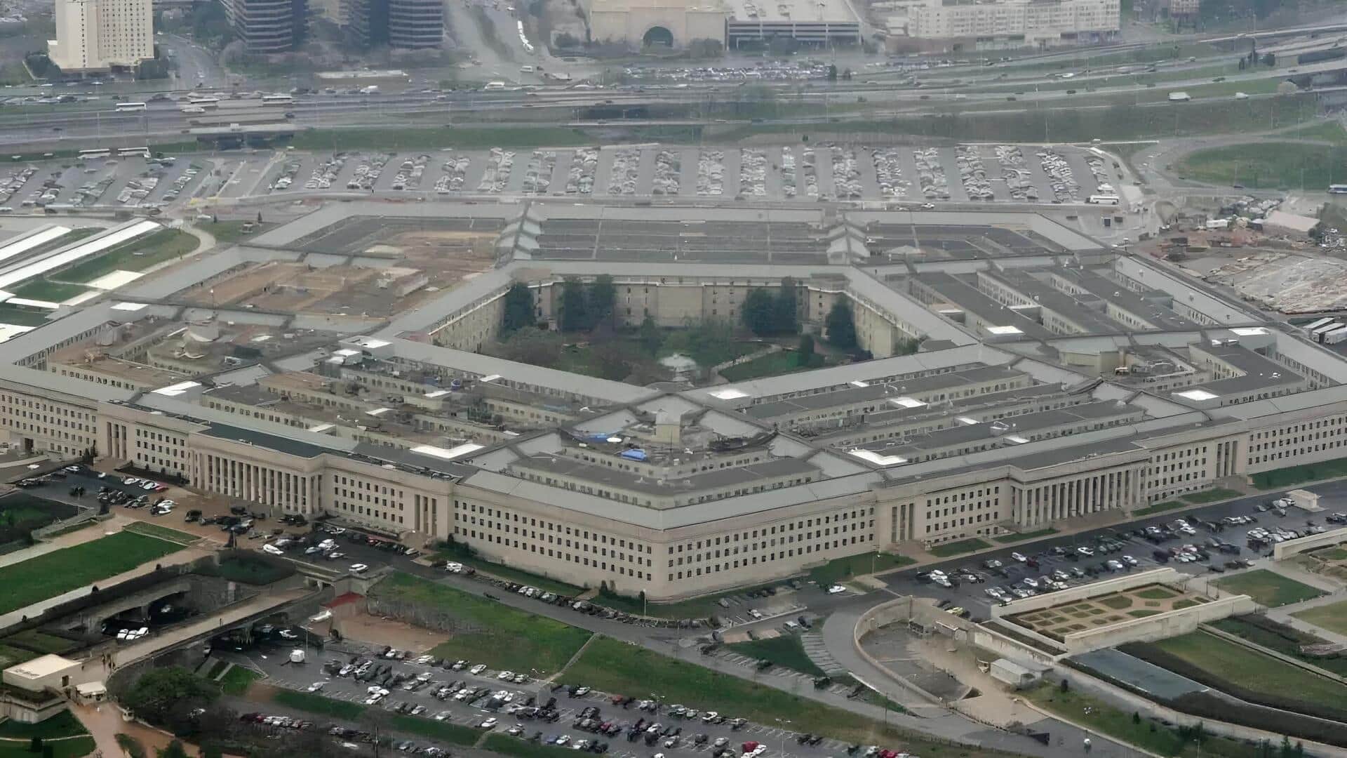 Pentagon: పెంటగాన్‌లో హైఅలర్ట్.. ప్రమాదకర పదార్థాల అనుమానంతో లాక్‌డౌన్!
