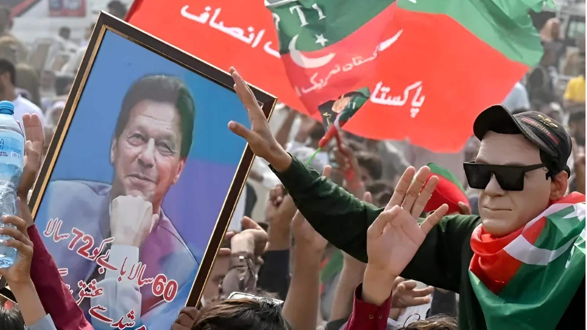 Imran Khan:మాజీ ప్రధానిని కలవాలని డిమాండ్ చేసినందుకు జుట్టు పట్టుకుని ఈడ్చుకెళ్లారు..పాక్ జైలు వద్ద ఇమ్రాన్ ఖాన్ సోదరీమణులపై దాడి