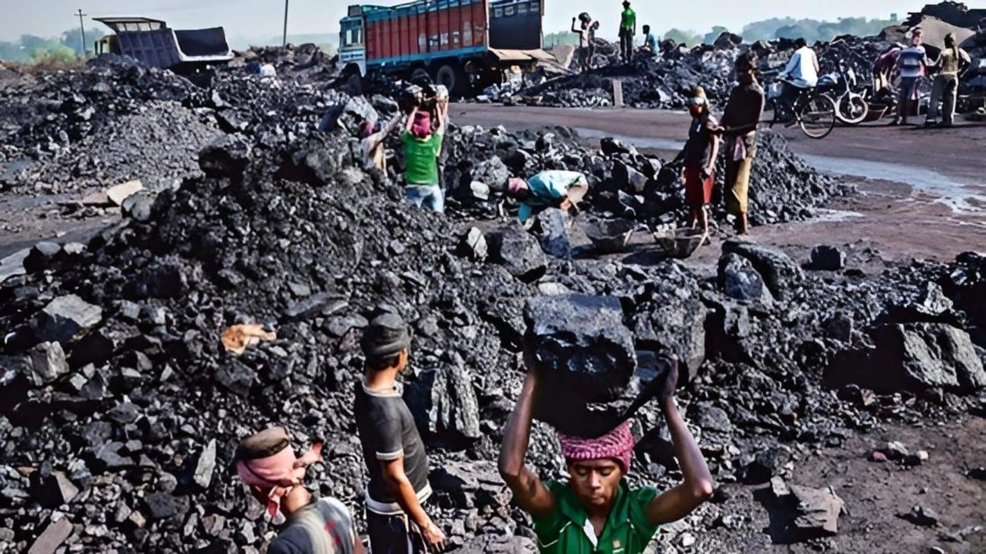 Coal India: కోల్ ఇండియా షేర్లలో భారీ పతనం.. ఇప్పుడు కొనుగోలు చేయాలా? విక్రయించాలా?